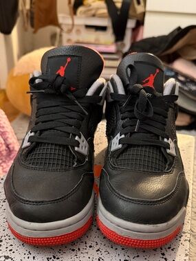 Jordan Kids' Black and Red Retro Basketball Sneakers